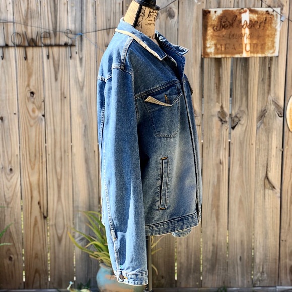 Tommy Hilfiger-The classic Tommy Denim Jacket - Picture 7 of 8